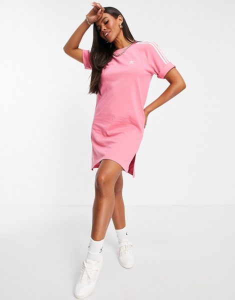 adidas Originals - adicolor - T-Shirt-Kleid in Rosa mit drei Streifen