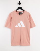 adidas Training - T-Shirt in Rosa mit großem BOS-Logo