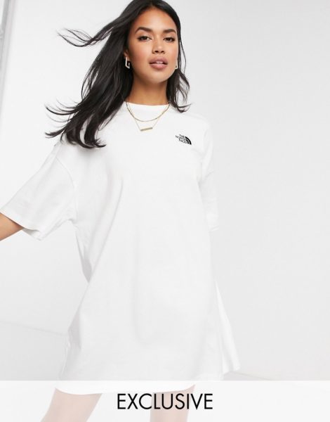 The North Face - T-Shirt-Kleid aus Jersey in Weiß, exklusiv bei ASOS