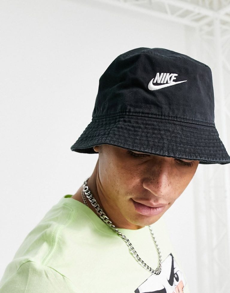 Nike - Futura - Anglerhut in Schwarz aus verwaschener Baumwolle mit Logo