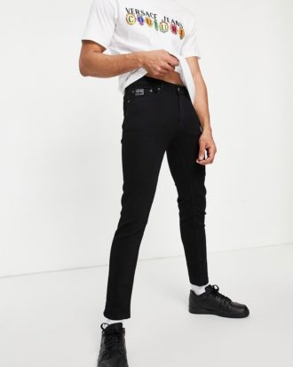 Versace Jeans - Couture - Jeans in Schwarz mit Logo-Tasche