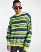 ASOS DESIGN - Flauschiger Oversize-Pullover mit Streifen in Grün