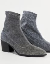 ASOS DESIGN - Chelsea-Sock-Boots mit Absatz und spitzer Zehenpartie in Silber