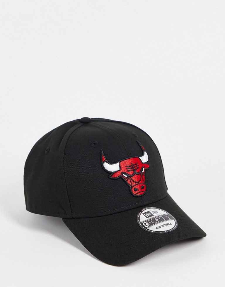 New Era - NBA 9Forty Chicago Bulls - Verstellbare Kappe in Schwarz mit rotem Logo