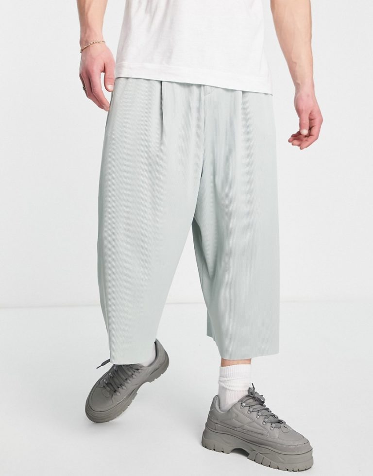 ASOS DESIGN - Besonders weit geschnittene Hose im Culotte-Stil in Grau mit Falten