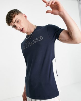 ellesse - T-Shirt mit reflektierendem Logo auf der Brust in Marineblau